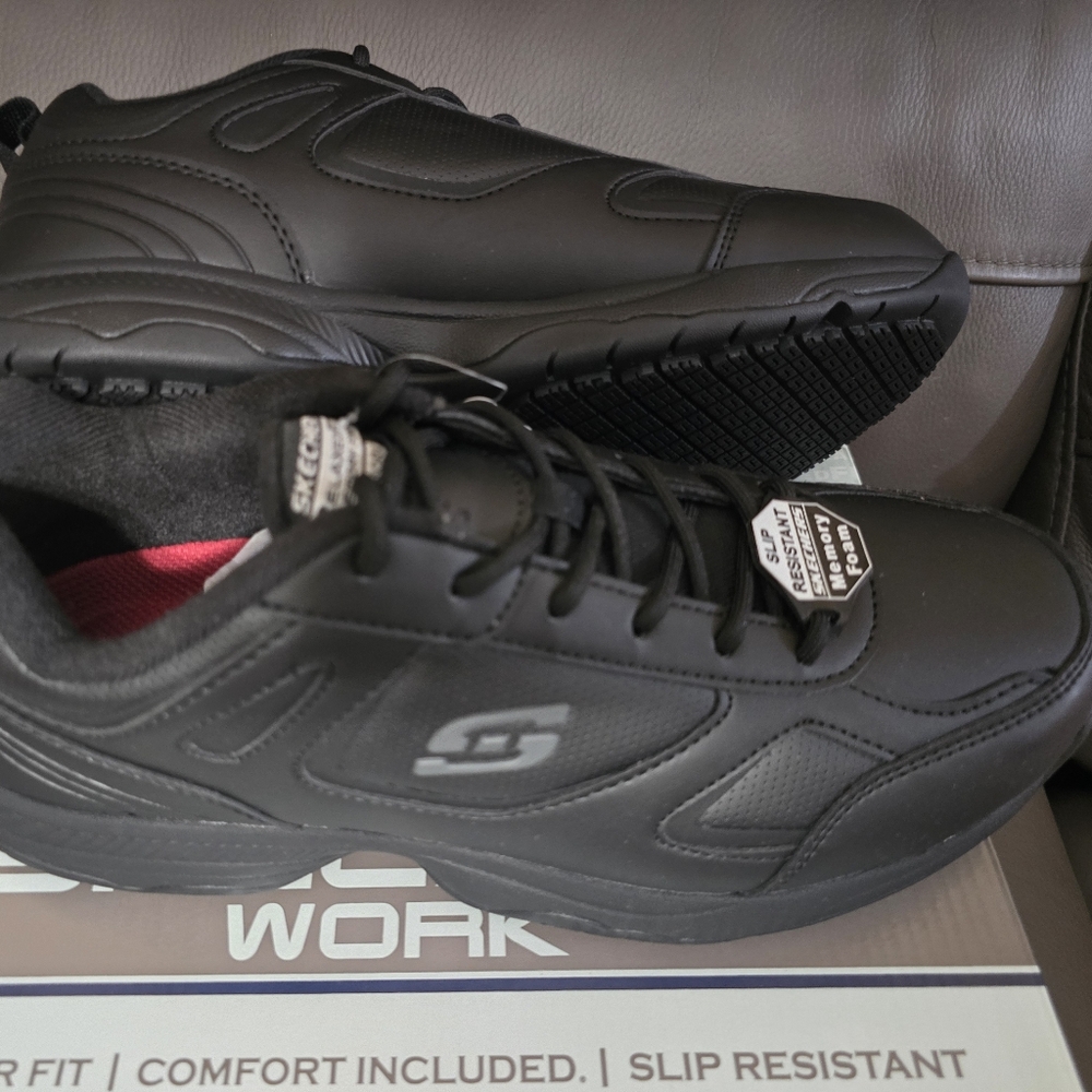 Black Slip Resistant Sneakers